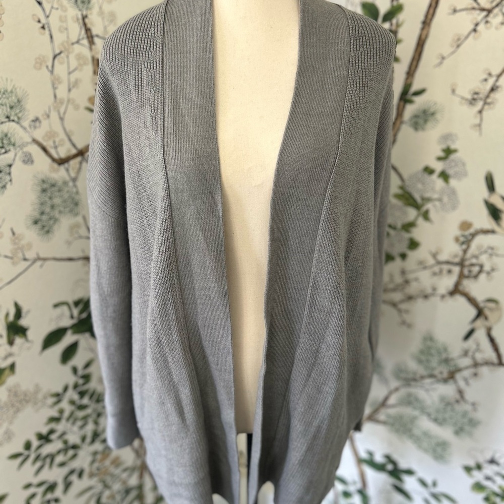 LULULEMON Open Shawl Front Gray Merino Wool Blend Sweater Cardigan Wrap 6